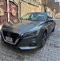 نيسان ألتيما